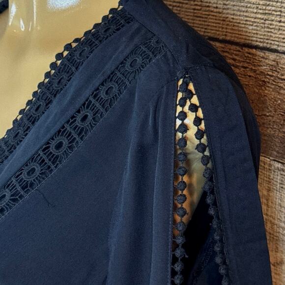 Gianni Bini Solid Black Long Split Sleeve Mini Dress Embroidered Size Small - Picture 4 of 11